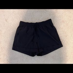 Lululemon Spring Break Away short